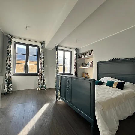 Holiday home Maison De Famille Dans La Citadelle Montmedy