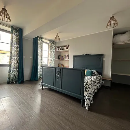 Maison De Famille Dans La Citadelle Montmedy